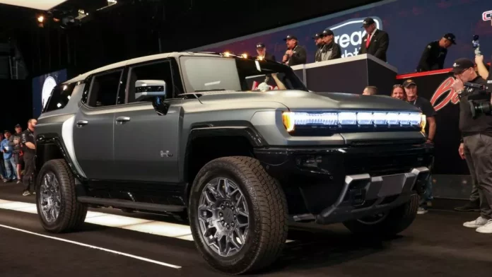 GMC Hummer EV на аукціоні