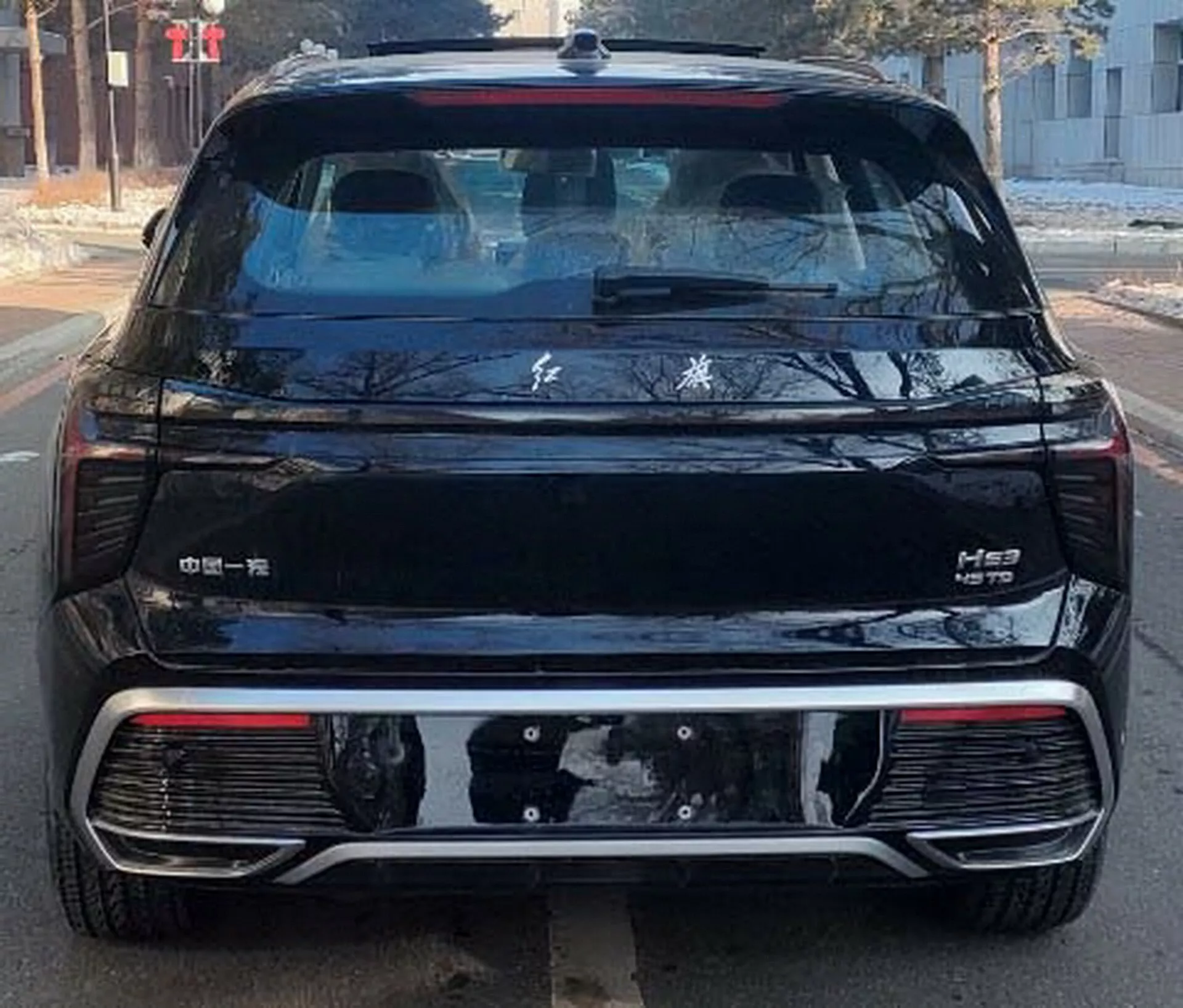 Hongqi HS3