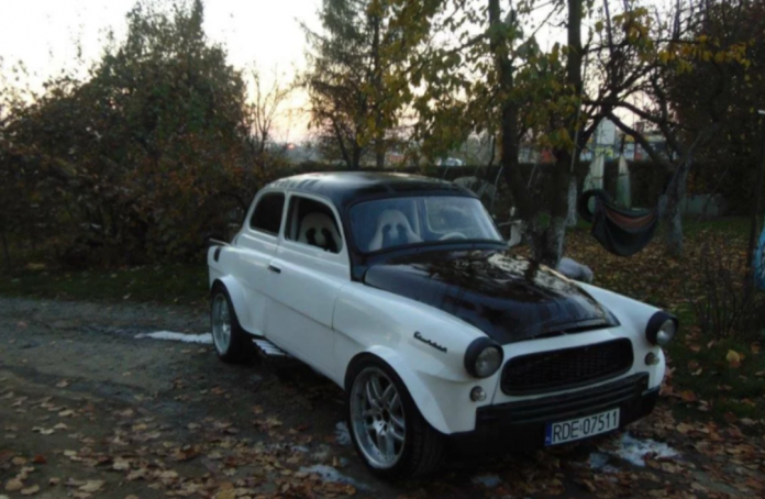 Тюнінгована Skoda Octavia 1963 року виставлена на продаж