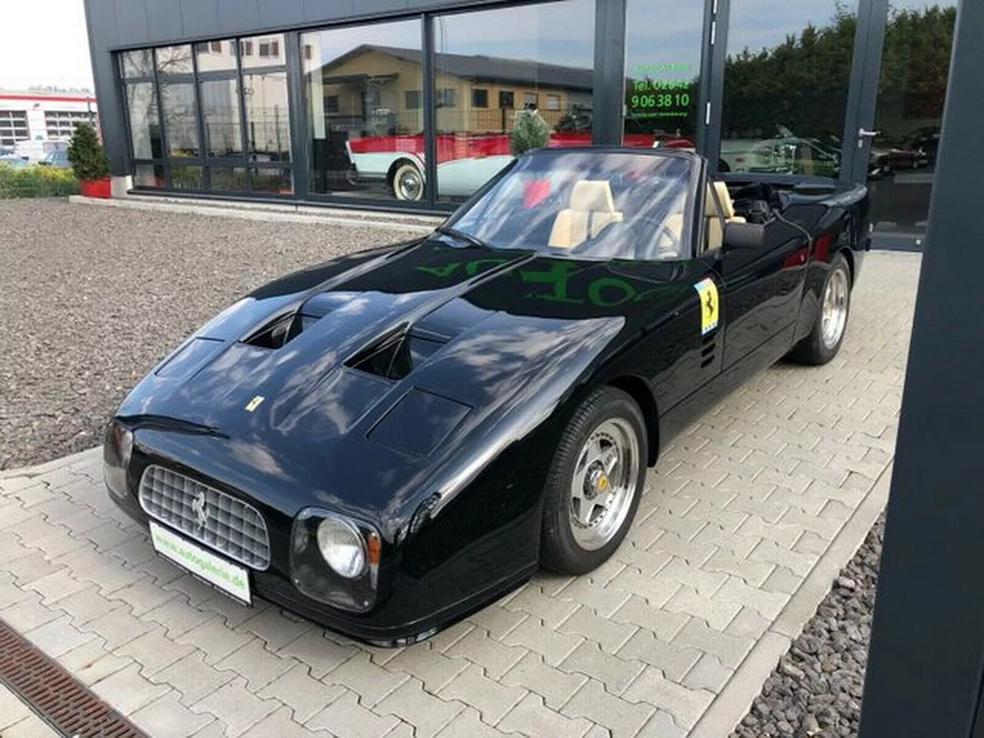 Ferrari 365 GT NART Spyder