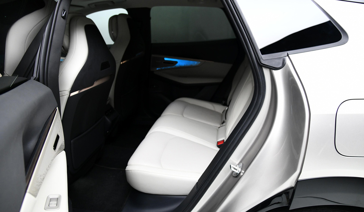  Lynk&Co 08