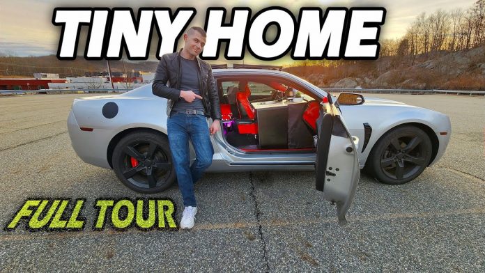 Власник Chevrolet Camaro зробив з нього житло на колесах