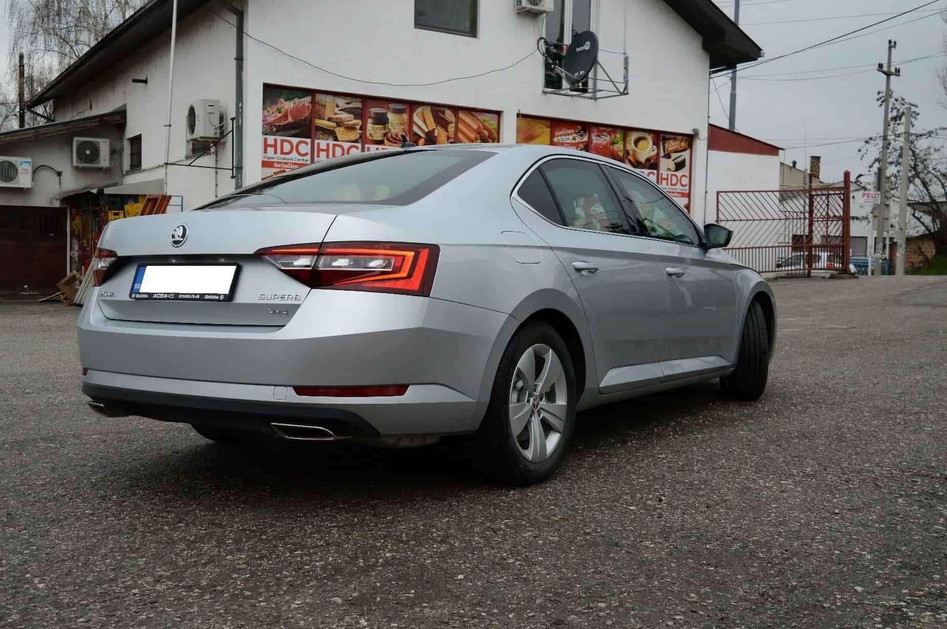 Знайдено універсал Skoda, який коштує стільки ж, як і Mercedes S-Class