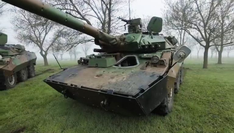 Французькі бронемашини AMX-10RC та американські Oshkosh M-ATV з’явилися на озброєнні в ЗСУ