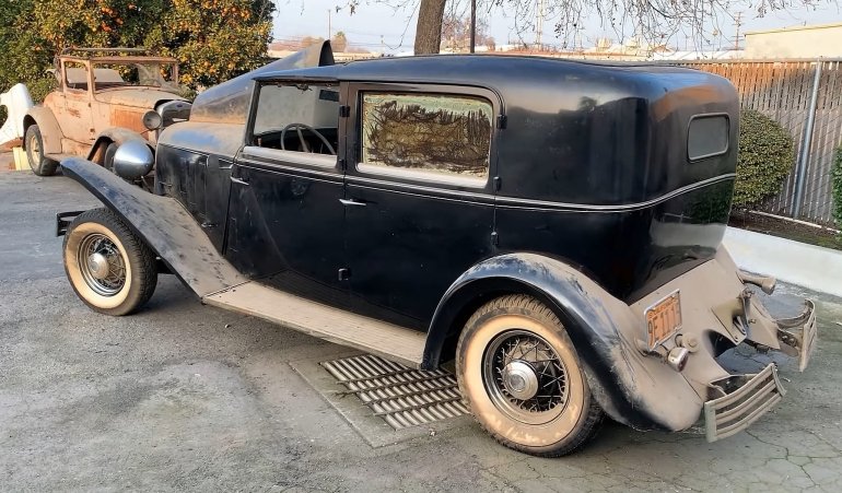 Культовий лимузин Ford 1934 року випуску знайдено в старому сараї: раритет коштує $200 000