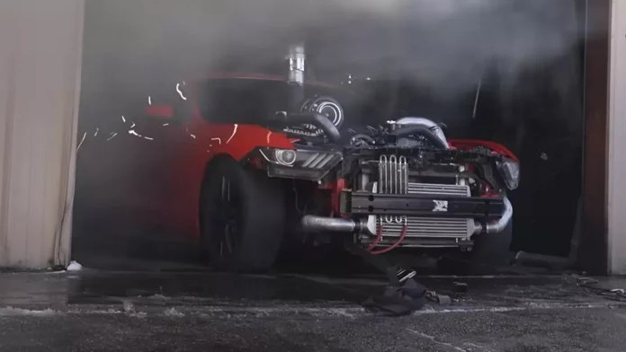 В популярний автомобіль Ford встановили дизельний двигун потужністю 1500 к. с.
