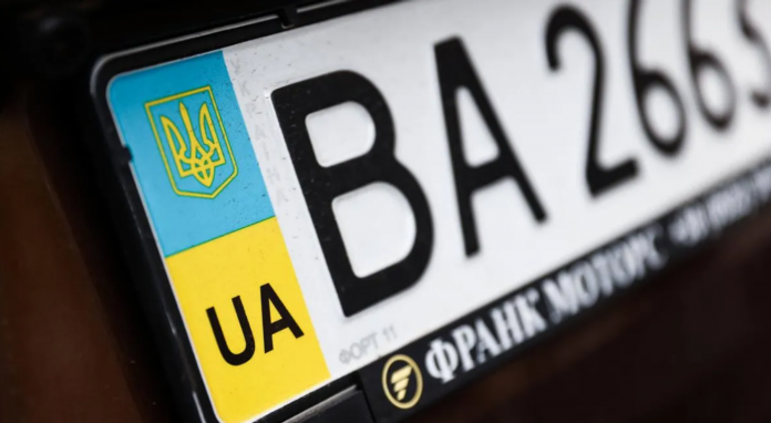 Українець запропонував лайфхак, що допоможе заощадити 1 200 євро на авто в Німеччині