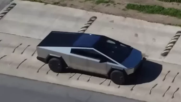 Показали, як підвіска Tesla Cybertruck справляється з нерівними дорогами