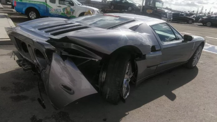 Ford GT