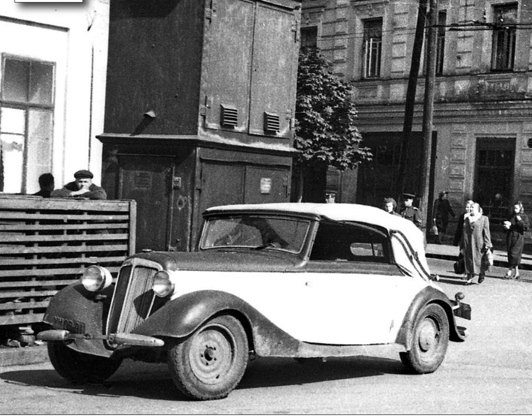 Історики показали, які унікальні трофейні автомобілі можна було побачити на вулицях столиці після Другої світової війни