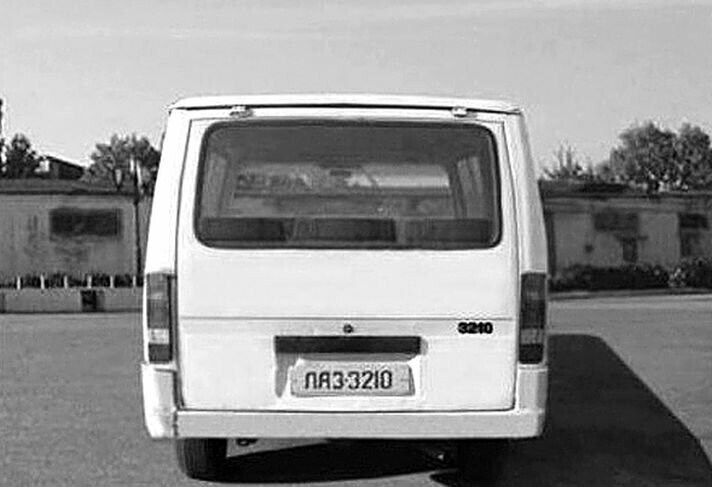 ЛАЗ-3210