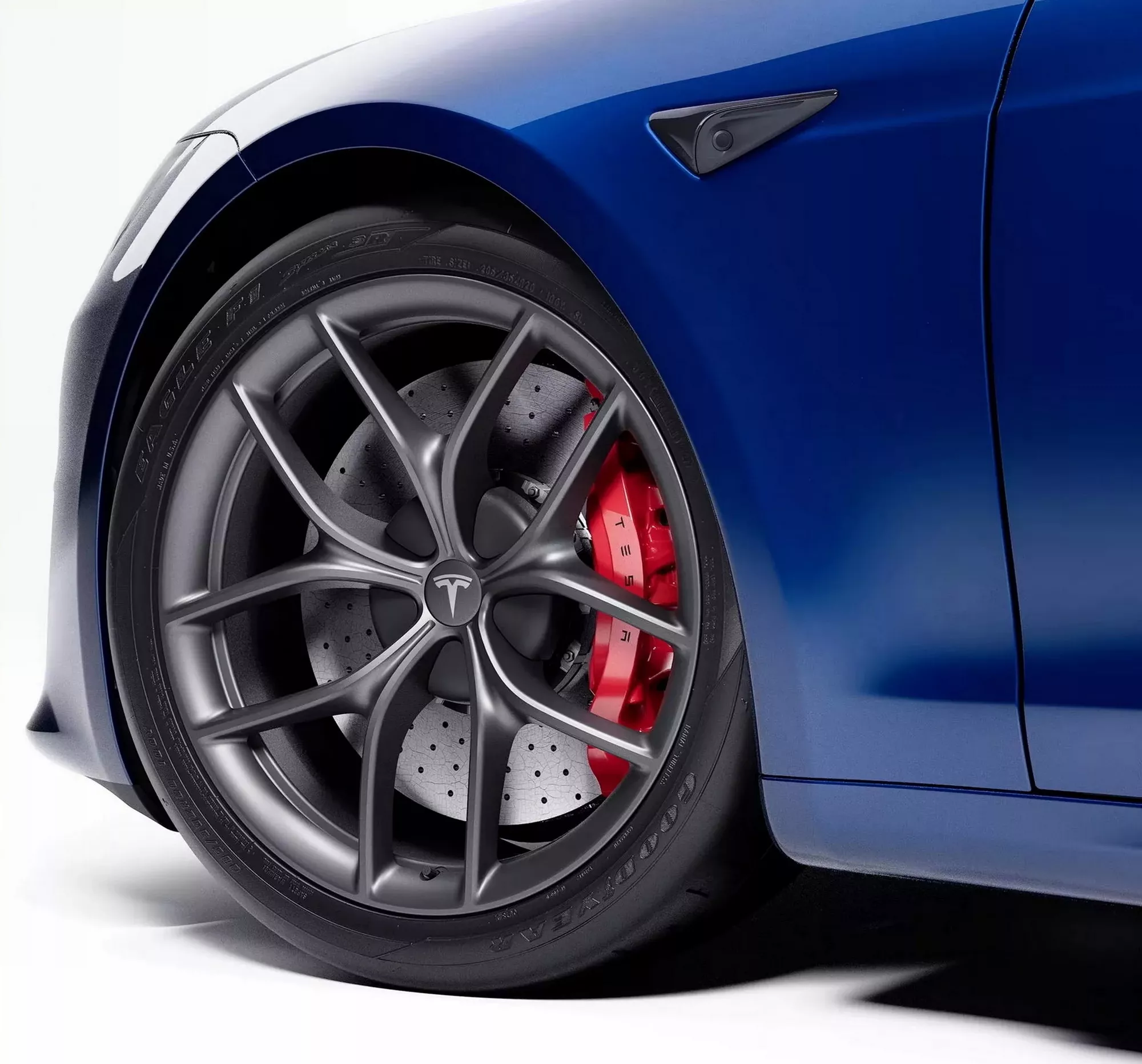 Tesla Model S з Track Package