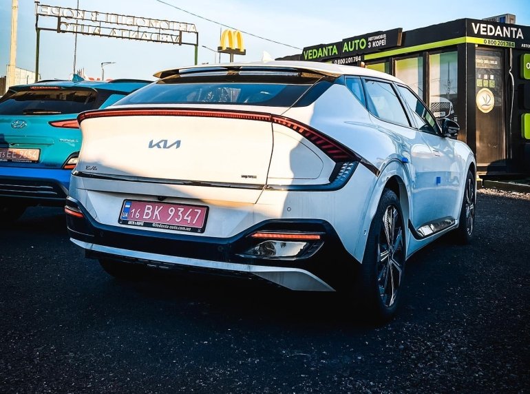 В Києві помітили унікальну новинку від Kia
