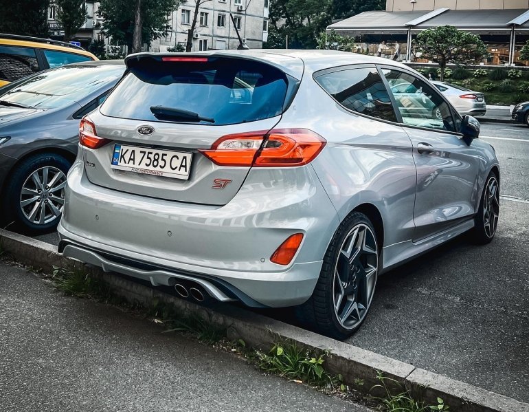 В столиці помітили унікальний Ford Fiesta ST з турбомотором EcoBoost
