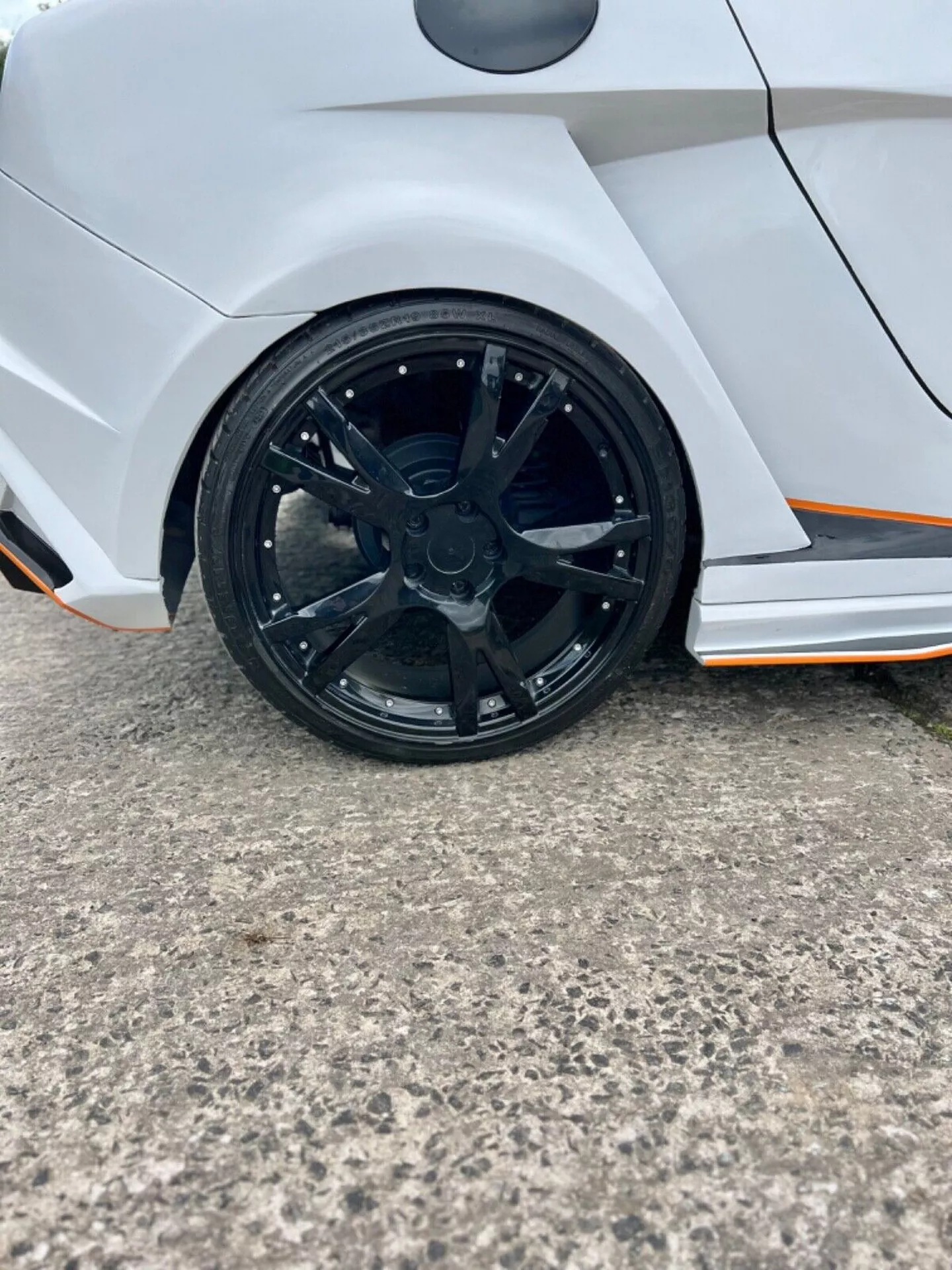 Smart Fortwo перетворили на мініатюрну копію Lamborghini Gallardo