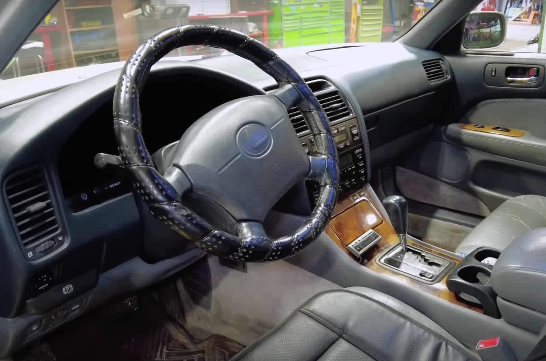 Lexus LS 400