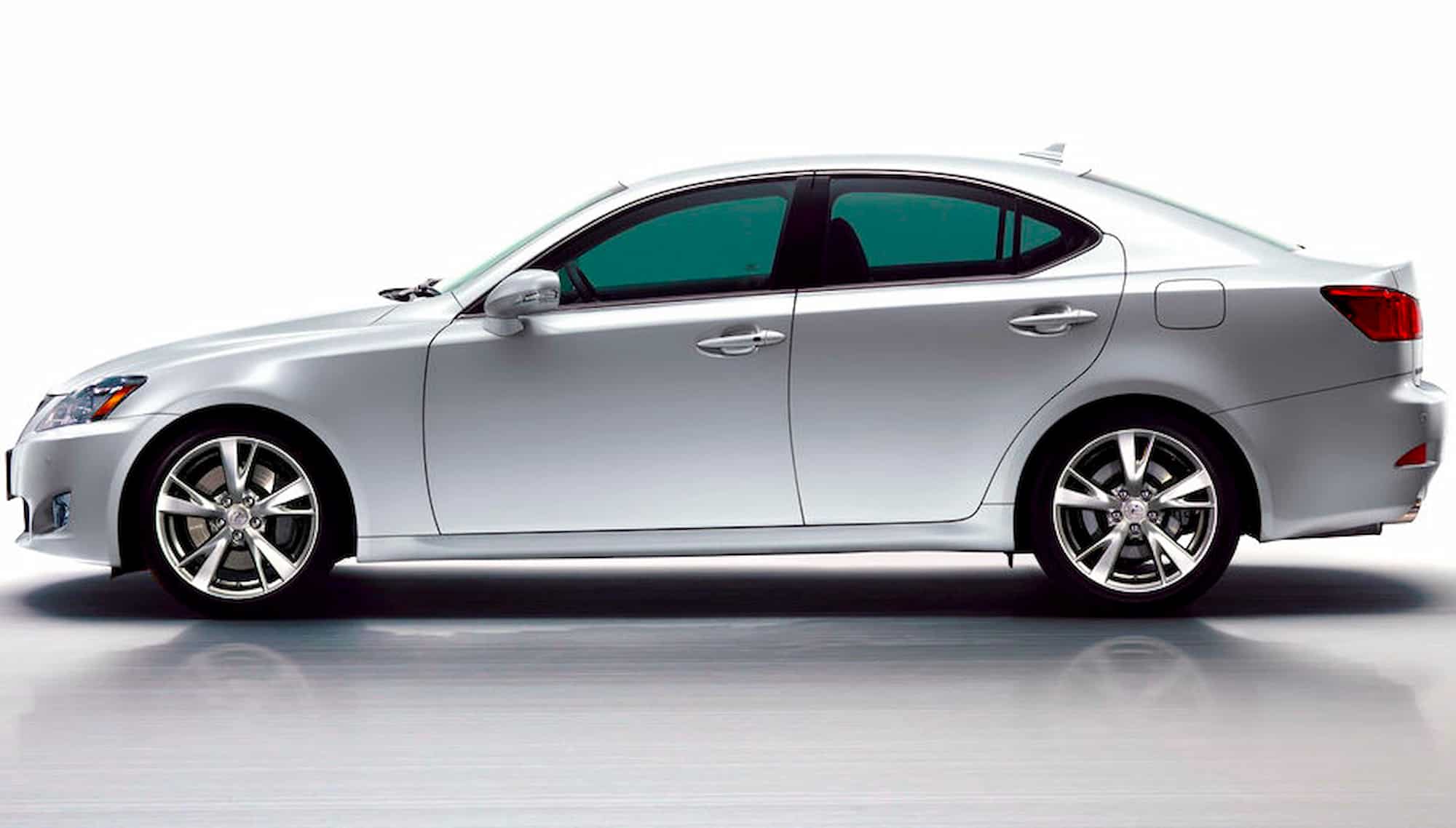 Lexus IS другого покоління