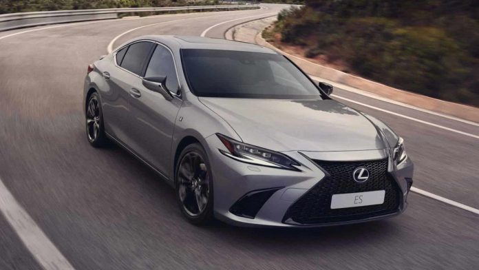 Lexus ES