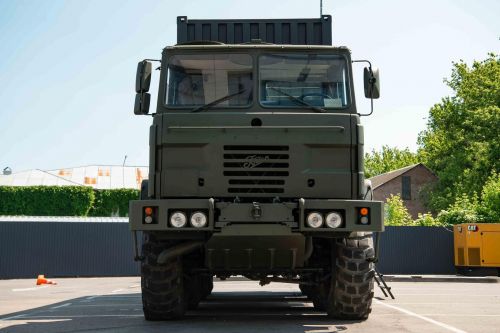 В ЗСУ з'явилися британські Foden: вантажівка, яка підіймає 18 тонн
