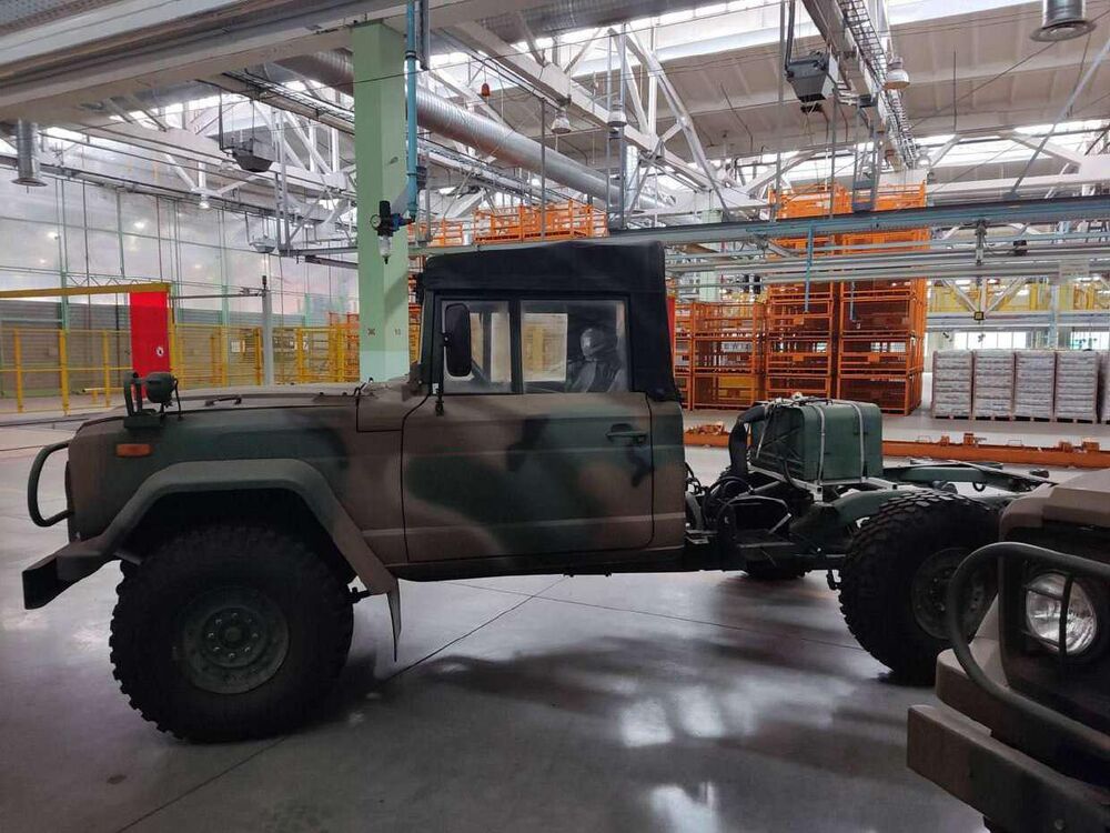 Позашляховик Kia KM450