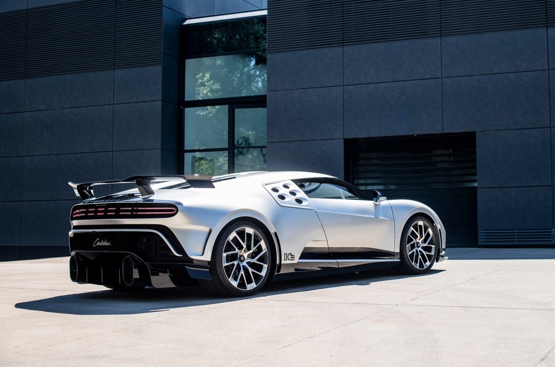 Український бізнесмен придбав лімітований суперкар Bugatti за $10 мільйонів