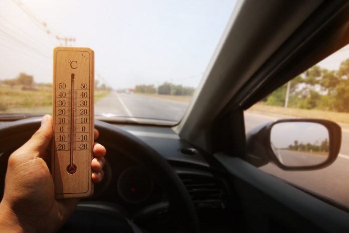 Як охолодити авто після стоянки на сонці