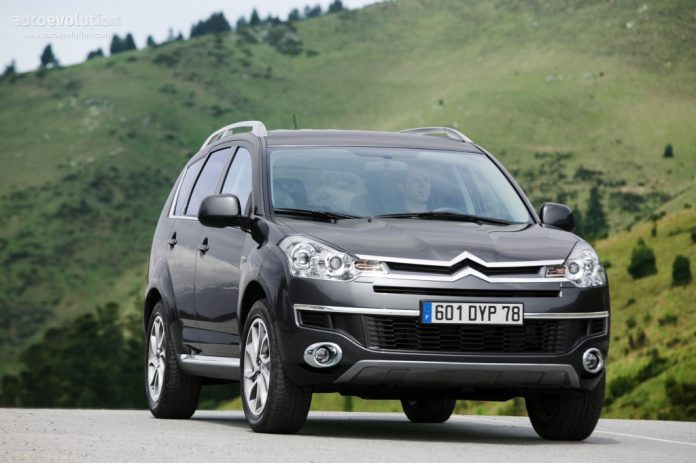 Кросовер Citroen C-Crosser