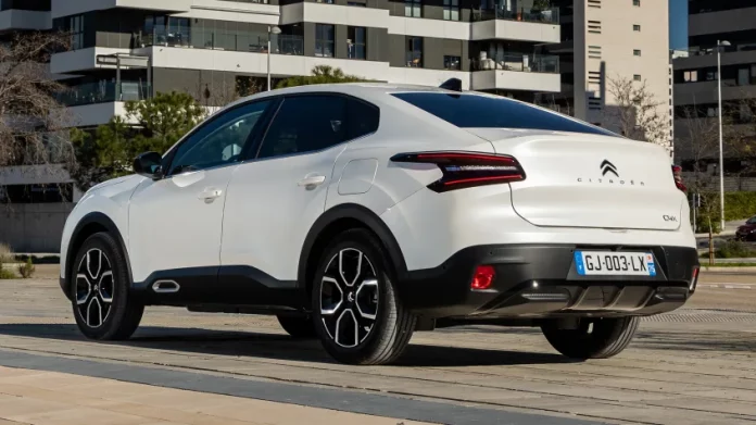Оновлення для Citroen C4 X
