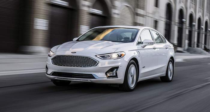 Обвал цін на популярний Ford Fusion: скільки коштує автомобіль