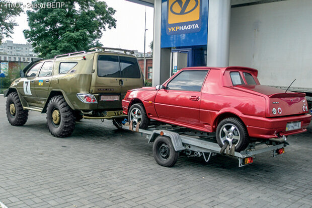 Модернізована “Таврія” здивувала весь інтернет: майстри тюнінгували старенький ЗАЗ-1102