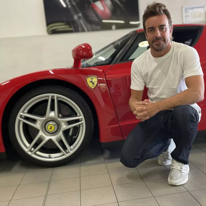 Ferrari Enzo Фернандо Алонсо продається на аукціоні за 5.3 млн доларів