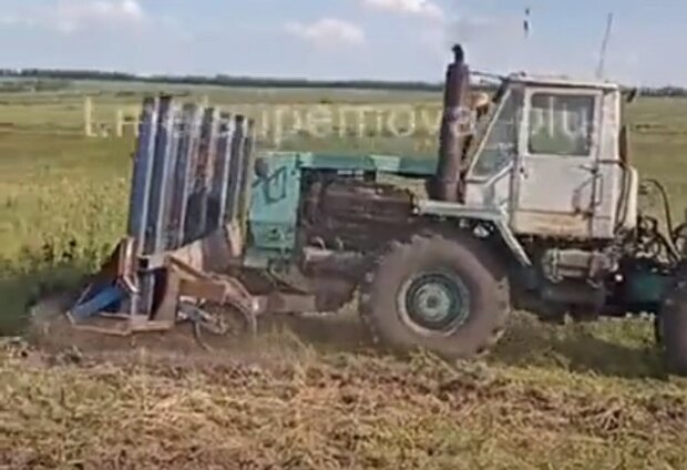 Трактор-дрон-розміновувач: український фермер власноруч створив техніку для знешкодження мін