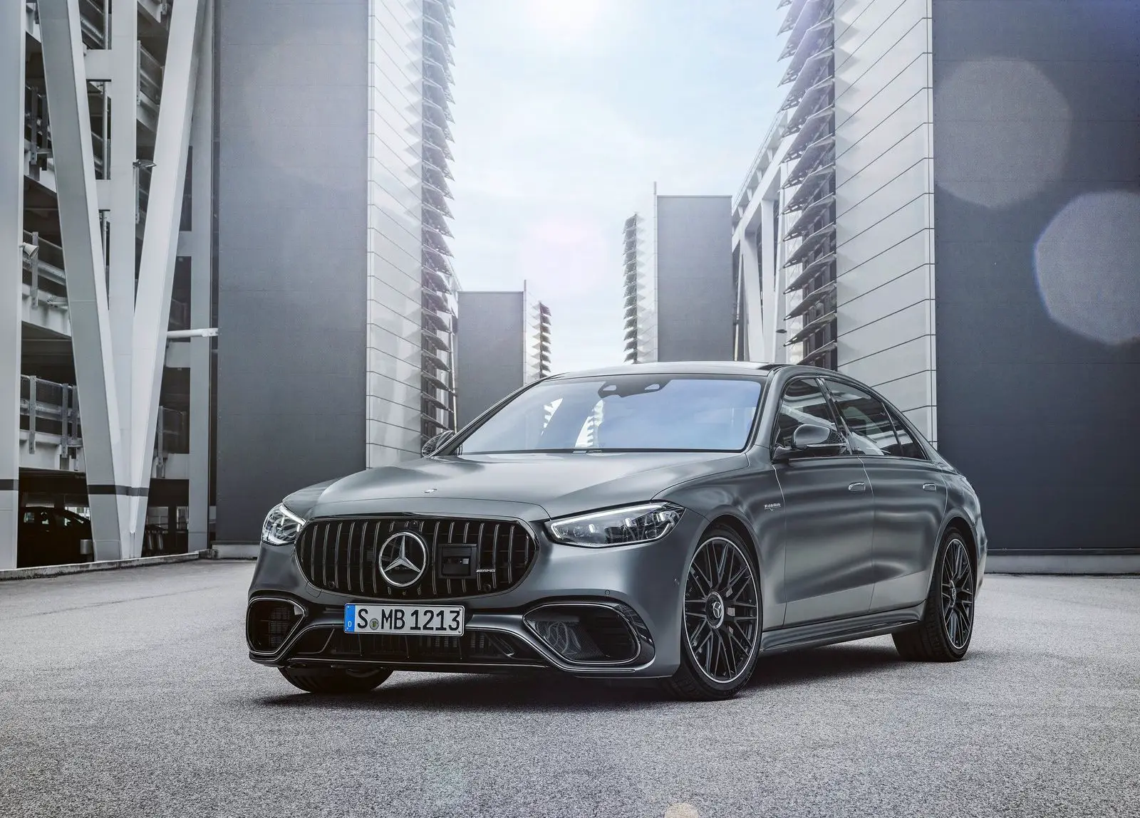 Mercedes-AMG S63 E-Performance