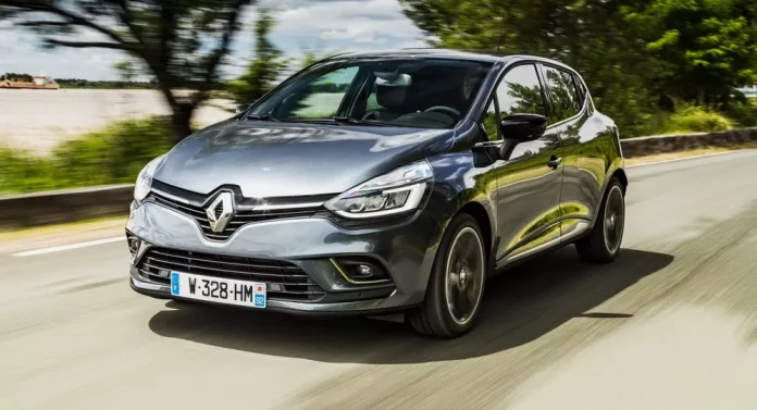 Власники Renault подають до суду через двигуни, які споживають багато масла