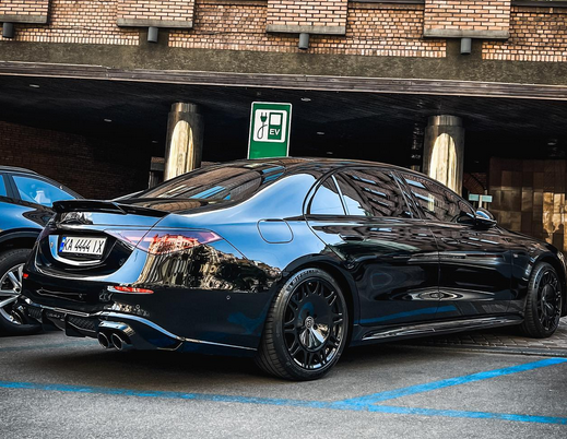 Рідкісний Mercedes-Benz S-Class S 500 L 4MATIC Brabus