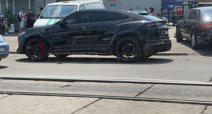 Столицею роз'їжджає Lamborghini потужністю 900 к.с. та вартістю $500 000
