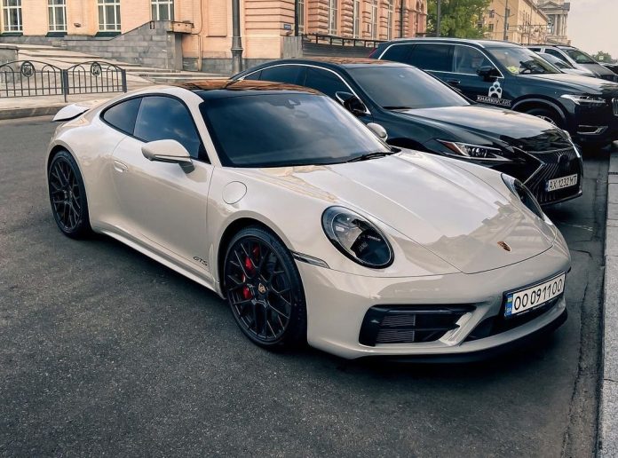Спорткар Porsche за 7,3 мільйони