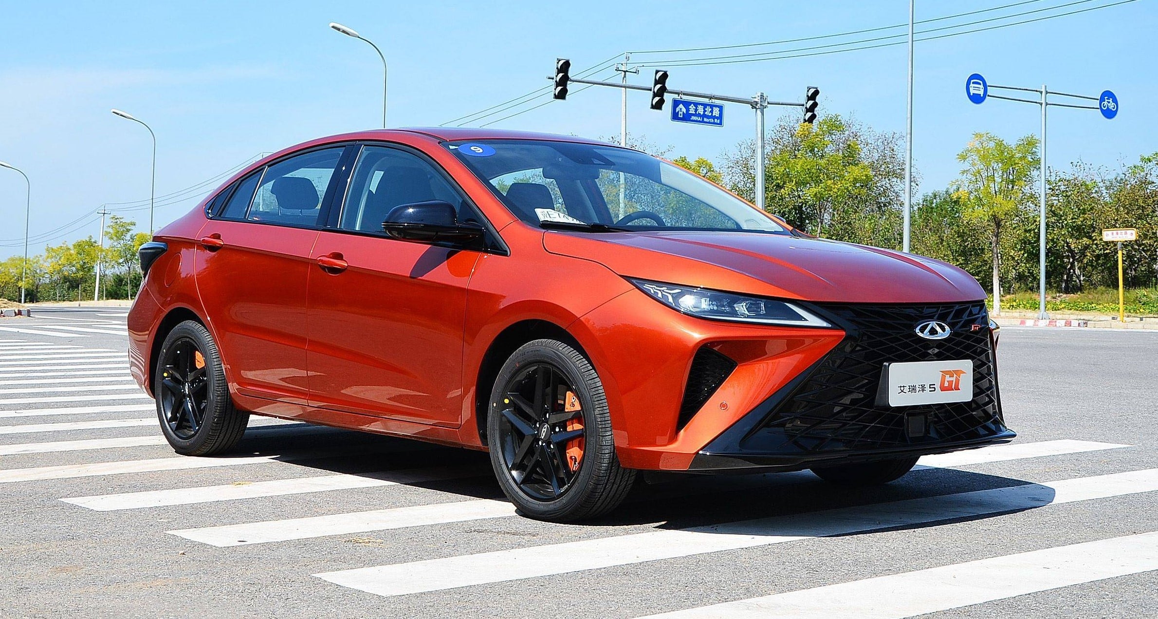 Chery Arrizo 5
