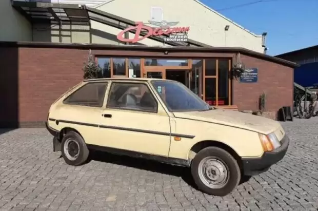 Знайдено “Таврію” в заводському салафані: рідкісна модель має пробіг 16 кілометрів