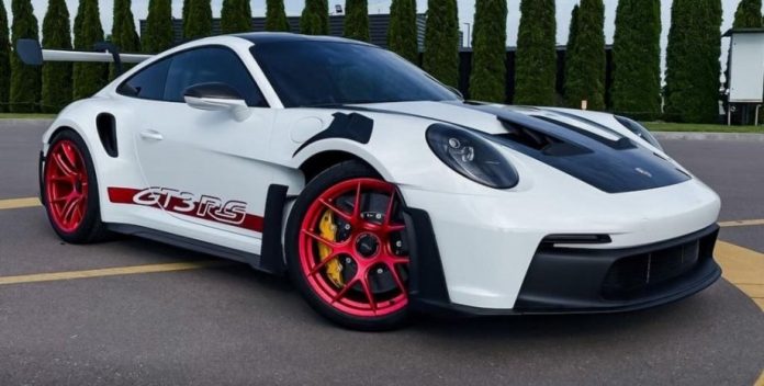 В Україні з’явився перегоновий Porsche 911 GT3 RS