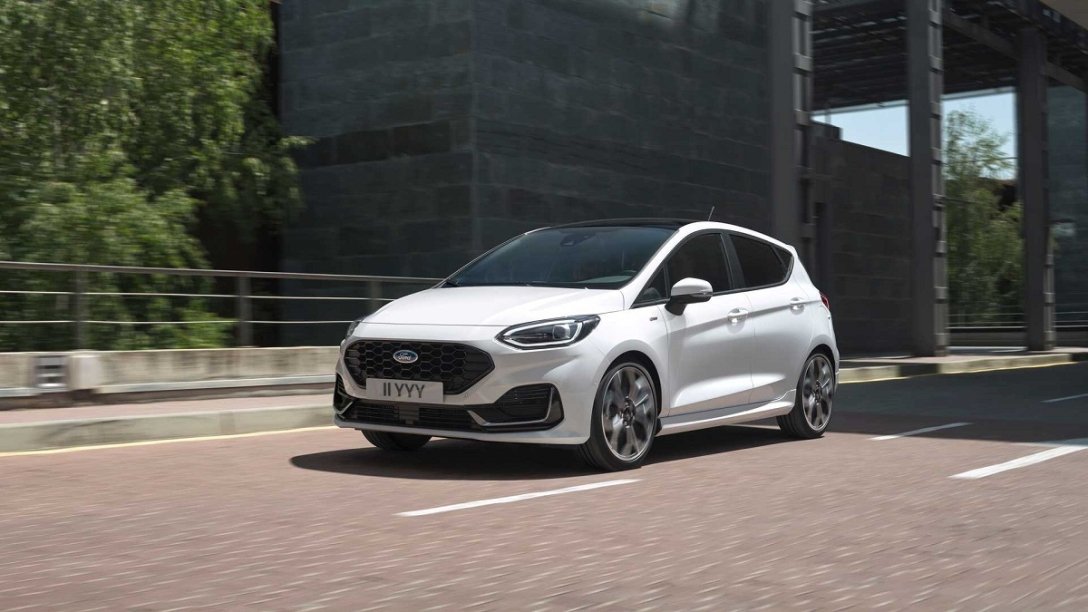 Топ 10 найкращих автомобілів 2023 року: рейтинг міських моделей