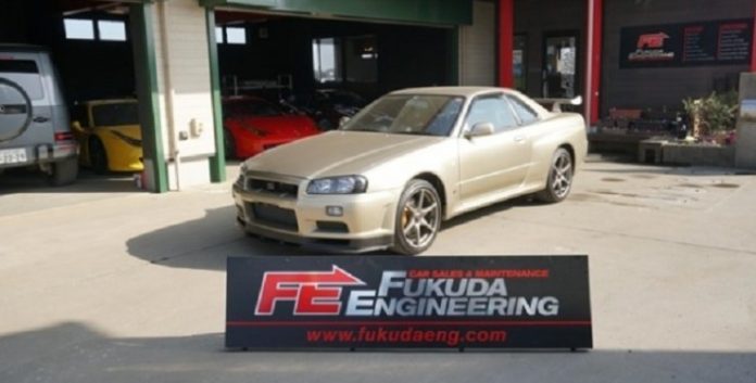 В старому гаражі знайдено ідеальний спорткар Nissan Skyline GT-R: раритетну модель продають за $610 000