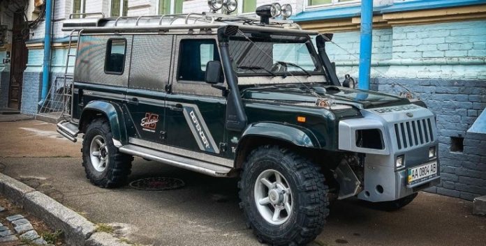 Land Rover Defender