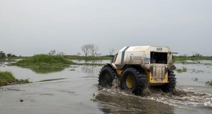 Українські волонтери очікують від ООН безпілотні всюдиходи для транспортування гуманітарної допомоги