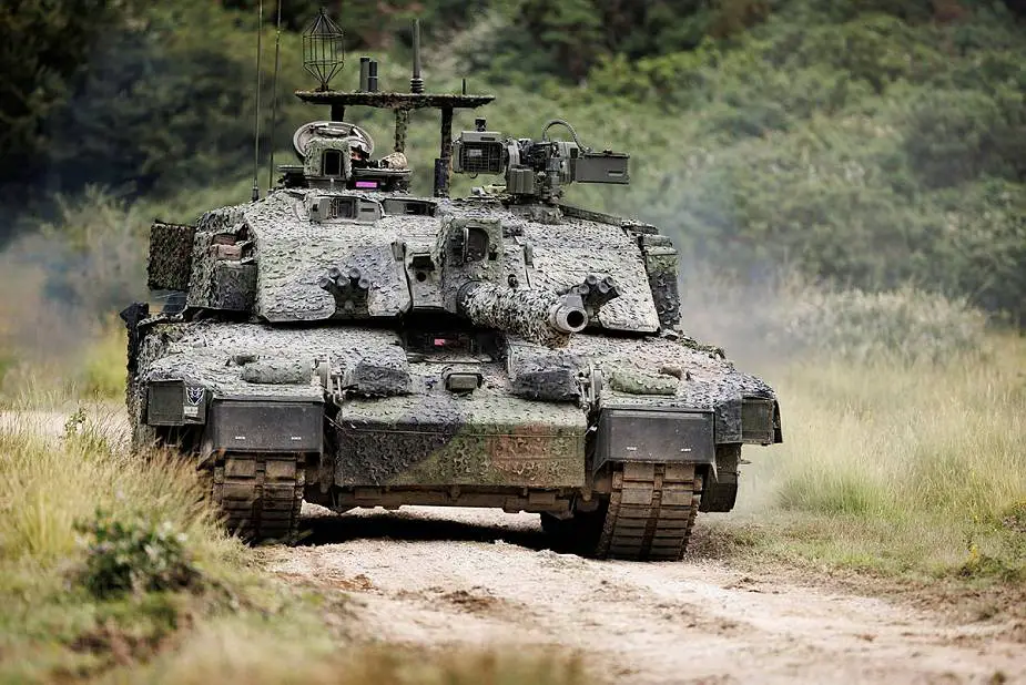 Основною особливістю TES Megatron є його інноваційний дизайн броні, що складається зі стандартної композитної броні Chobham (або Dorchester), реактивної, пасивної та стрижневої броні. 