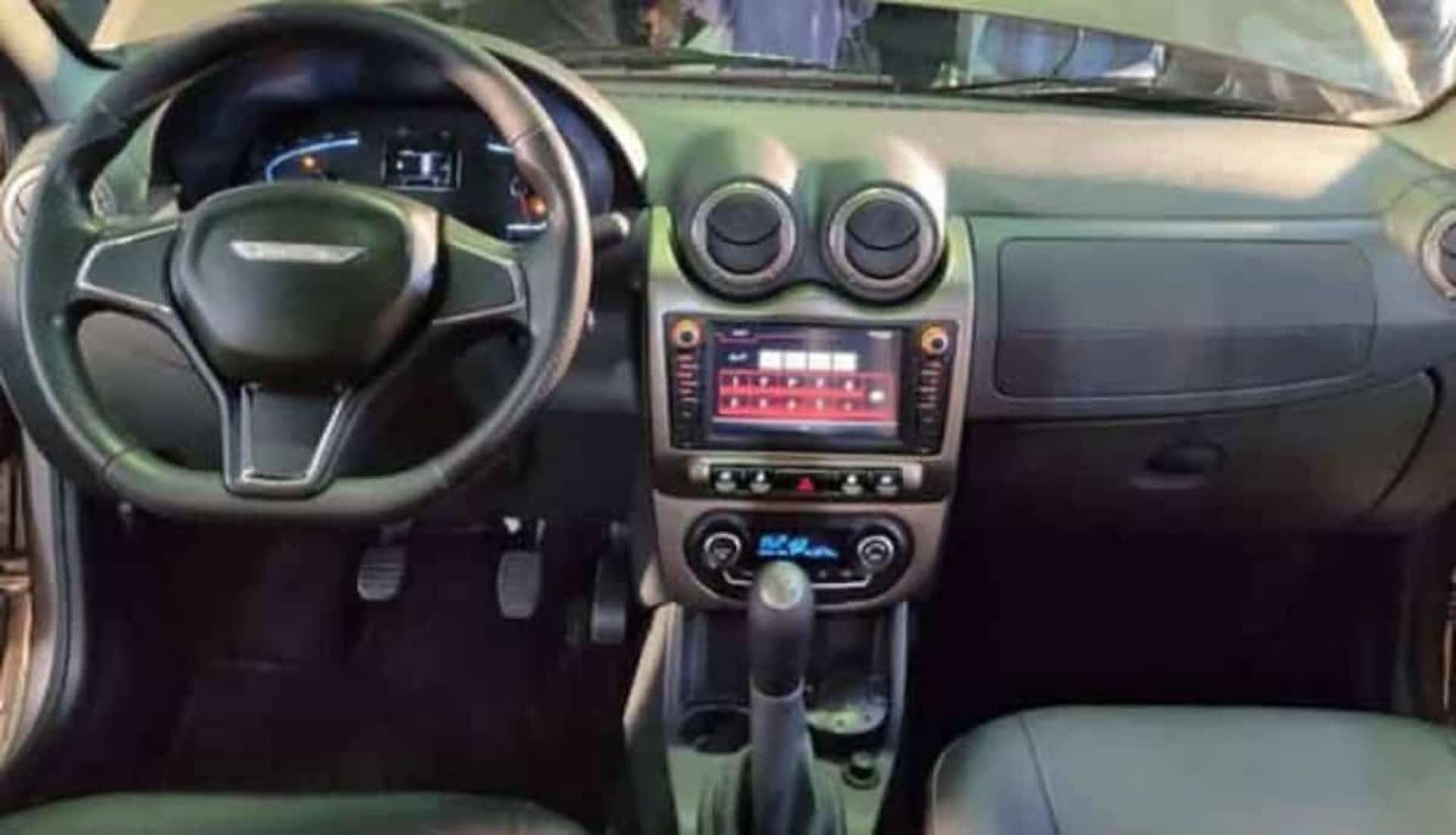Renault Logan 1
