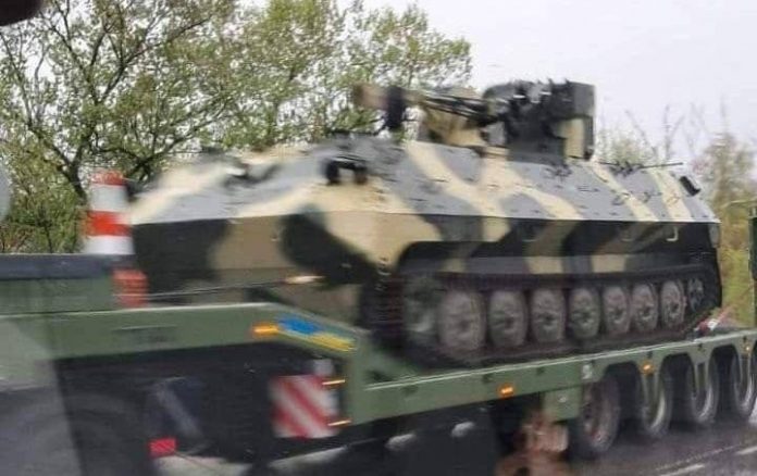 Як виглядає БМП з бойовим модулем БМ-7 «Парус» на базі МТ-ЛБ