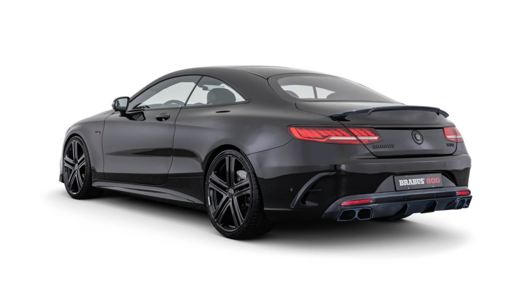 По Рівному роз'їжджає рідкісний тюнінгований Mercedes-Benz S-Class за $180 000