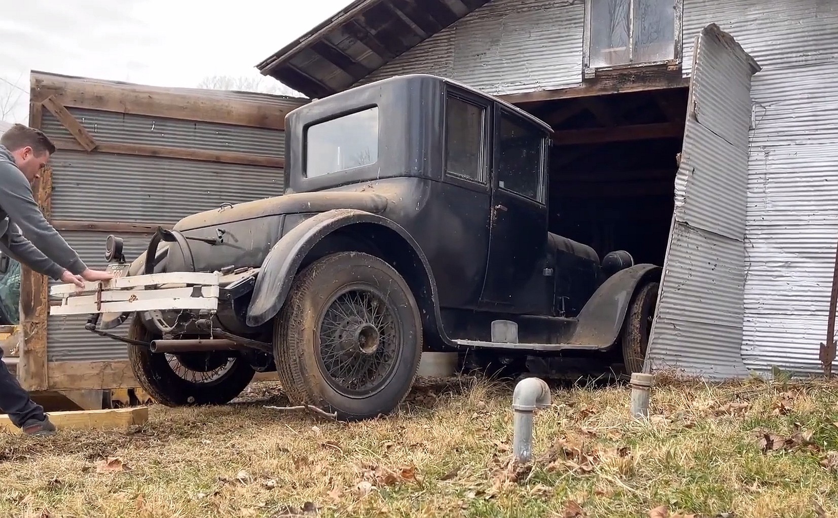 Знайдений Dodge 1924 року завівся після 83 років зберігання