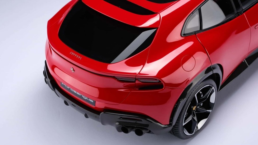 Створено репліку Ferrari Purosangue потужністю 725 к.с. за $20 795

